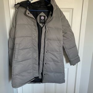 Authentic Canada Goose Grey Puffer Jacket